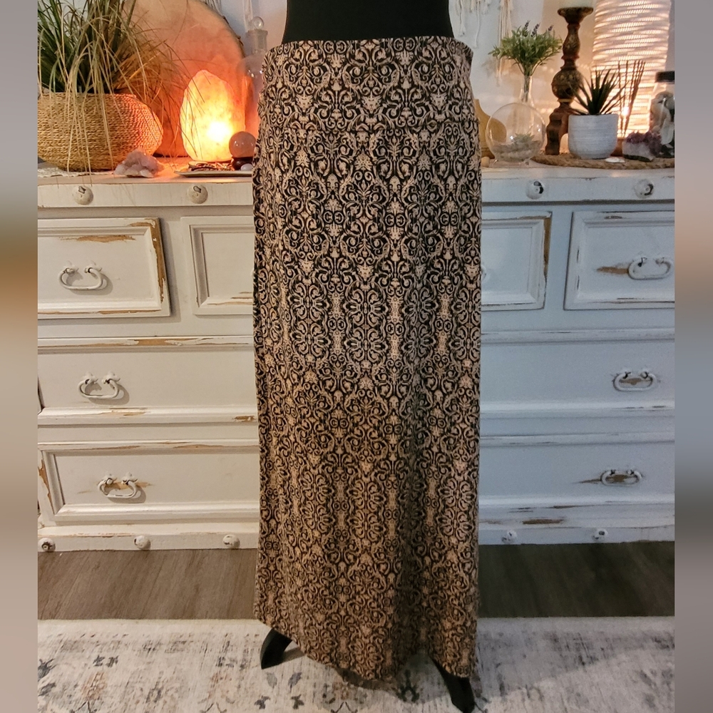 ★★ 3 for $20 item. Candy Couture Maxi Skirt.#054